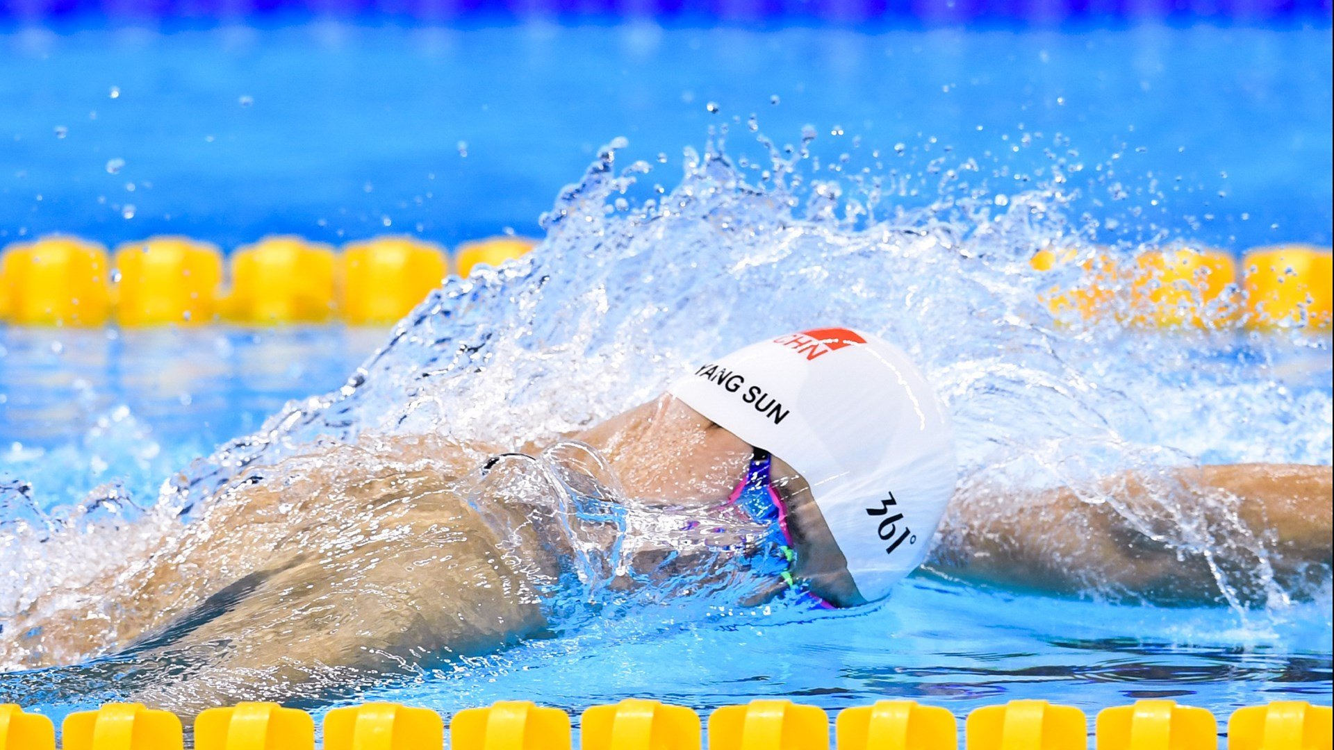 _快船外线手感火热，战胜劲敌_，快船的内线