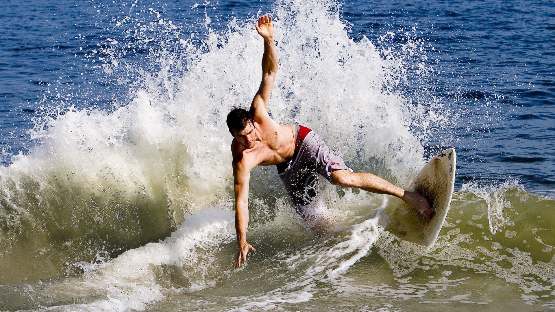 开云体育官网-“西甲明星球员持续爆发，带领球队冲刺”，西甲联赛球星